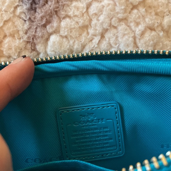 Coach purse - Picture 5 of 5